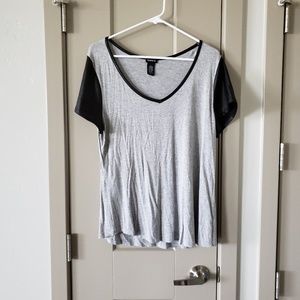 Torrid gorgeous top! Great condition! Size 0x